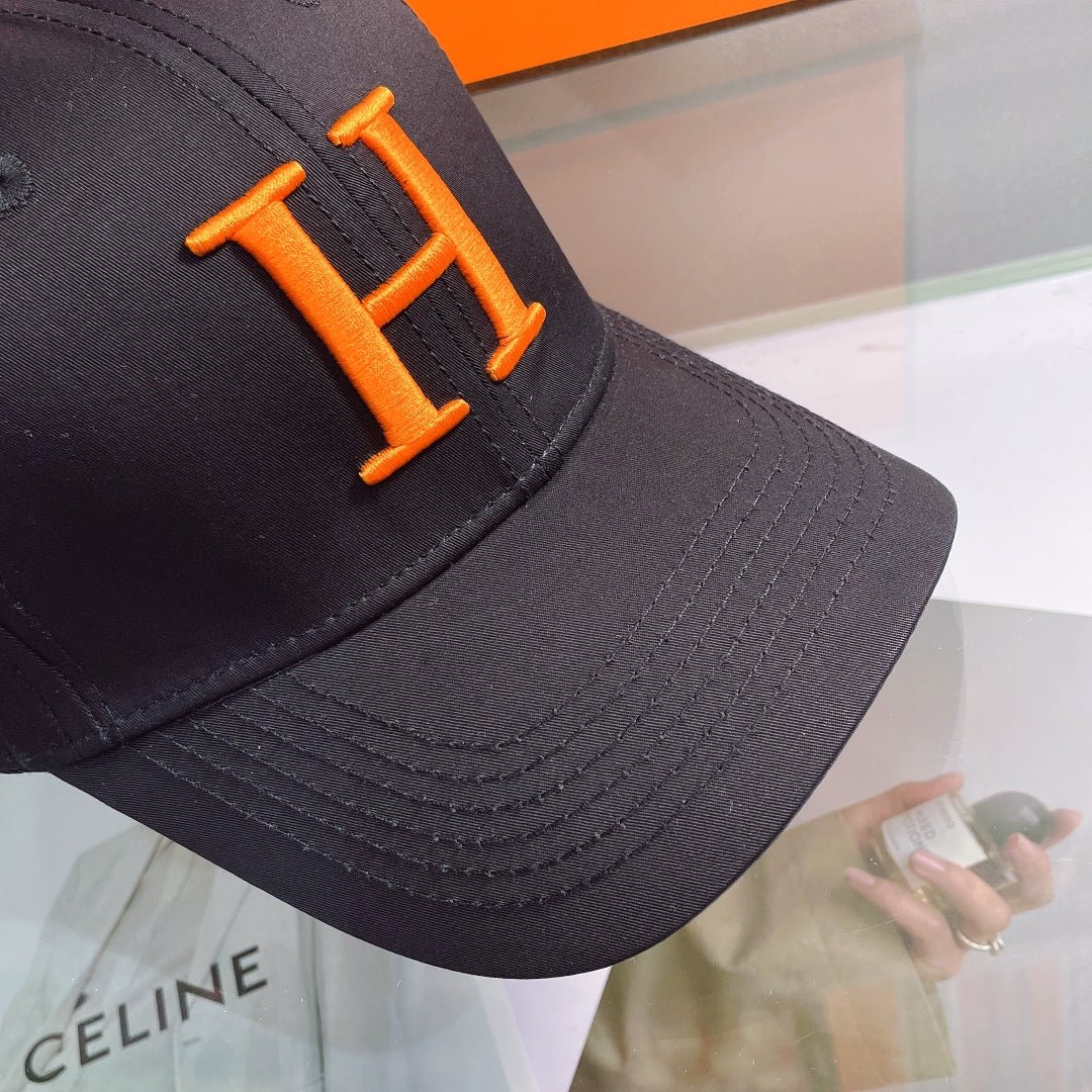Hermès H Embroidered Cotton Baseball Cap - Serene