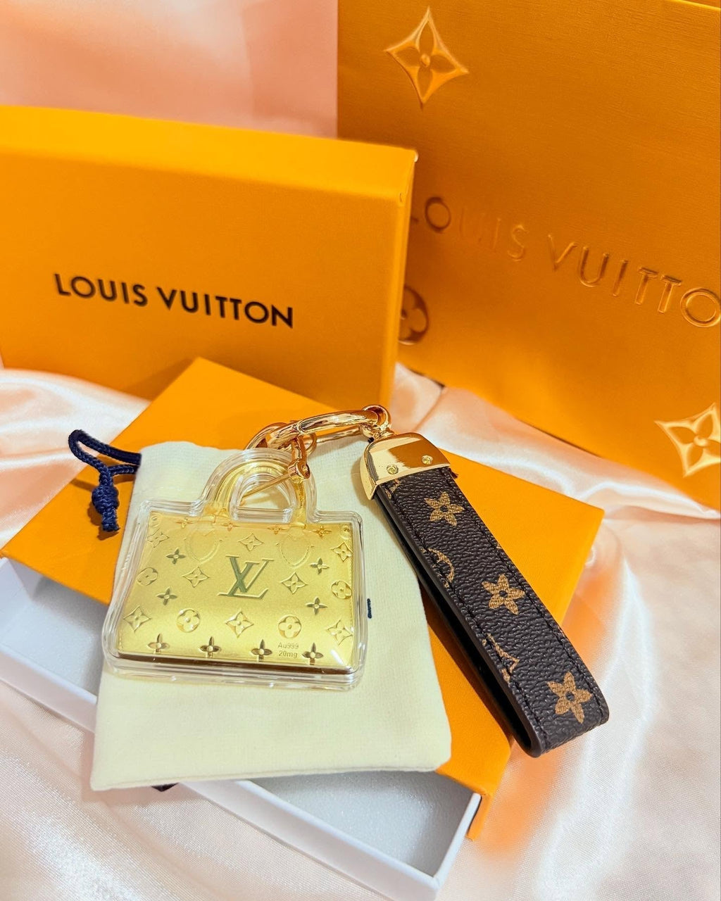 Louis Vuitton Gold Mini Bag Keychain - Serene