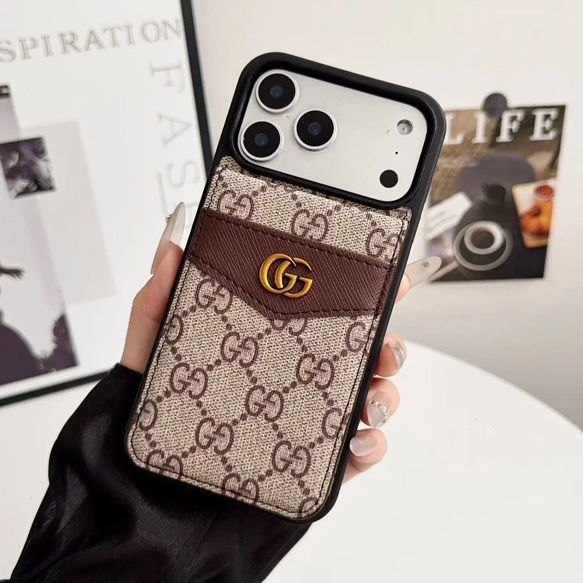 Louis Vuitton iPhone 18 Pro Case with Card Holder – Classic Monogram Leather - Serene