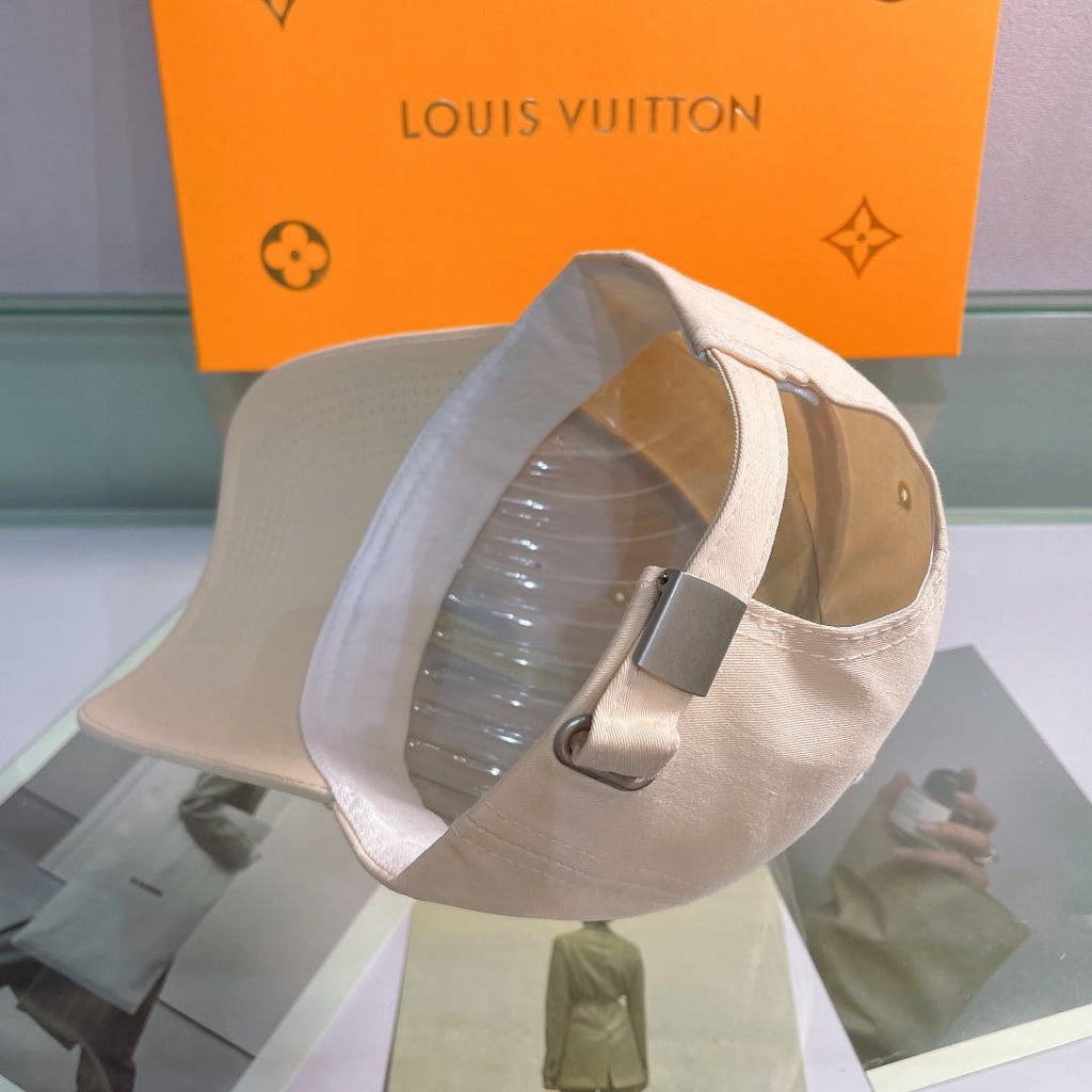Louis Vuitton Premium Cotton Baseball Cap for Men & Women - Serene