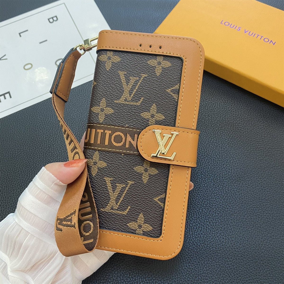 Louis Vuitton Samsung Galaxy S26 Ultra Case Monogram Leather Wallet Card Holder - Serene