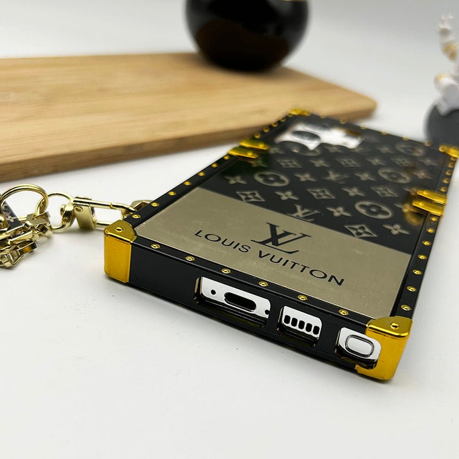 Louis Vuitton Trunk Chain Samsung Galaxy S26 Case – Luxury Designer Cover - Serene