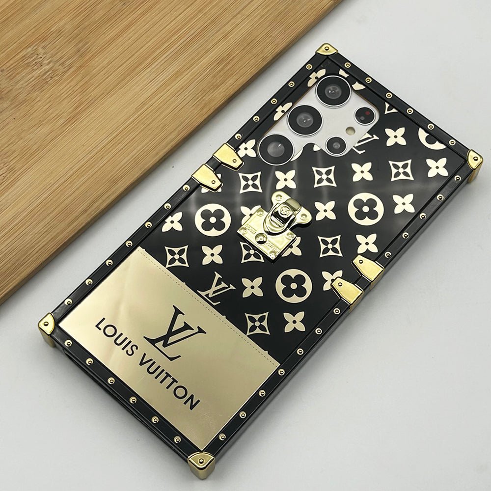 Louis Vuitton Trunk Chain Samsung Galaxy S26 Case – Luxury Designer Cover - Serene
