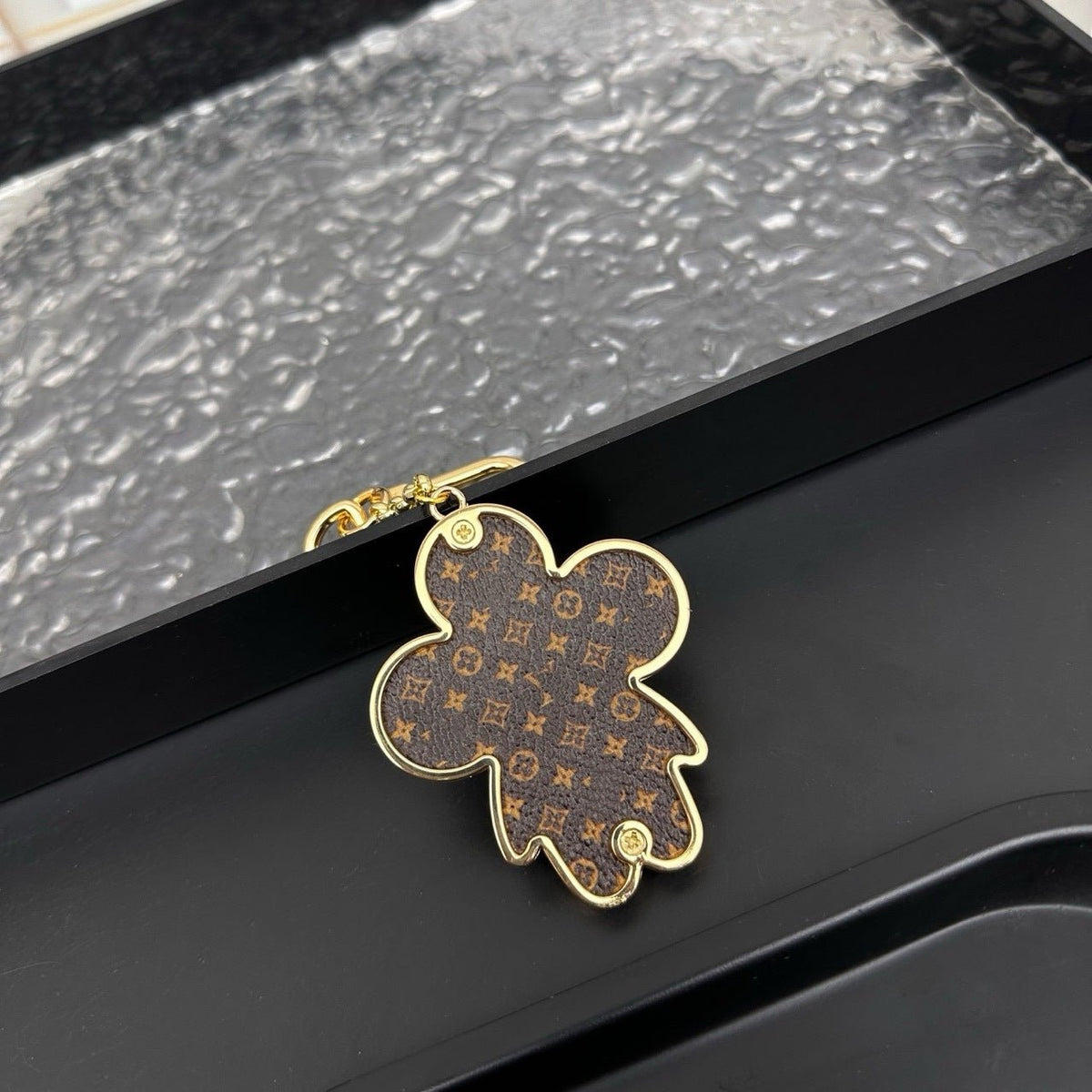 Louis Vuitton Vivienne Monogram Metal Bag Charm Keychain - Serene